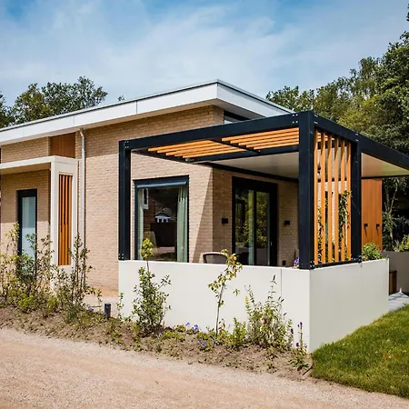 In Near Forest, Cleaning Included Voorthuizen